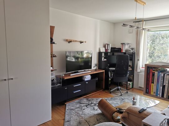 4,5 Monate Untermiete in heller, morderner, möblierter 2-Zimmer-Wohnung mit Einbauküche & Balkon in Berlin-Wedding