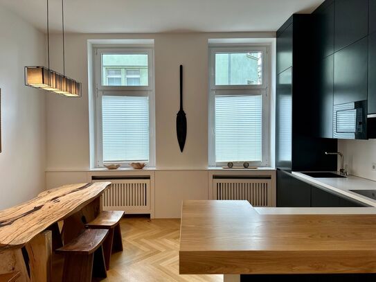 EXCLUSIVE LOCATION - IN THE CENTER OF CITY WEST WITH THE BEST CONNECTIONS, Berlin - Amsterdam Apartments for Rent