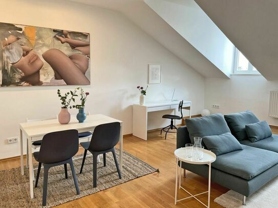 Modern & neu möbliertes Apartment in der Frankfurter Innenstadt