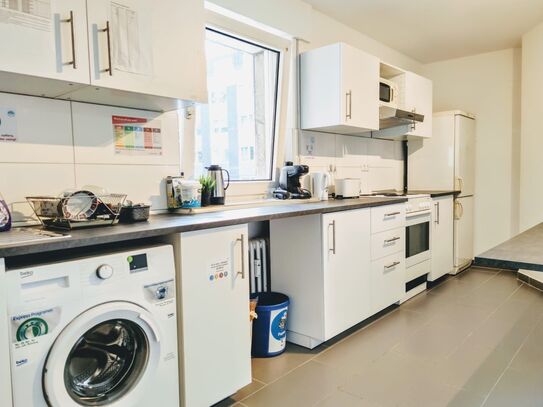 Cozy room in a student flatshare