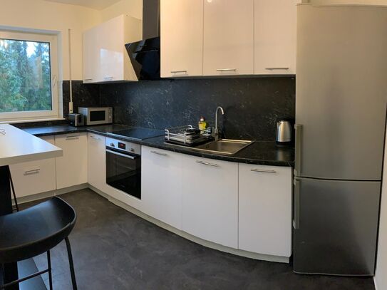 First occupancy after renovation! Furnished luxury flat with balcony in Nordend and parking spot