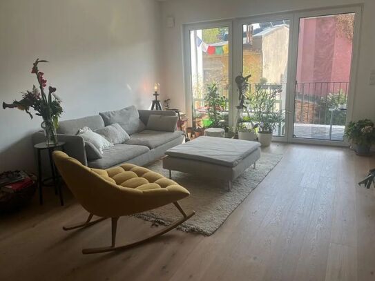 1950 € - 87.0 m² - 3 Zi. - Untermiete ab Nov/Dez