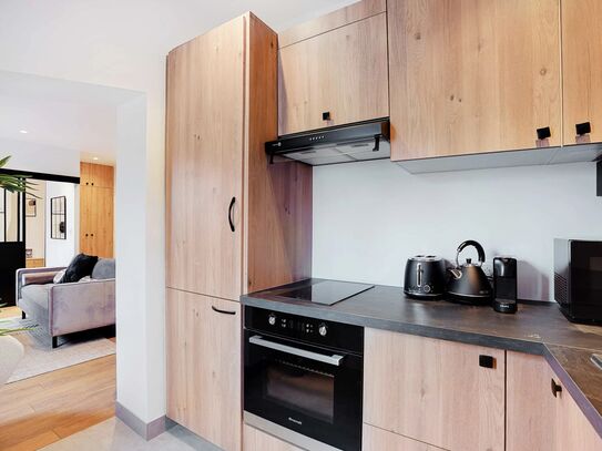 Charming 40m2 flat located in the 6th arrondissement of Paris. Close to transport.