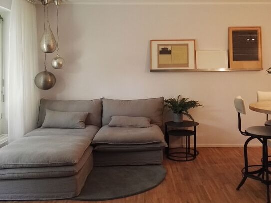 Stilvolle und ruhige 2-Zimmer-Wohnung mit Terrasse im Herzen von München