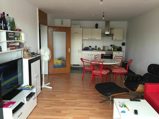 Häusliche, modische Wohnung auf Zeit in nettem Viertel