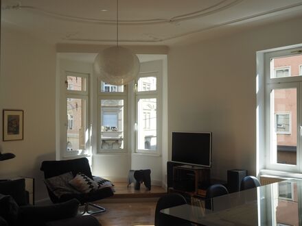 Stilvolle, modernisierte 5-Zimmer-Altbauwohnung mit Balkon im Stuttgarter Heusteigviertel | Stylish and gorgeous apartm…