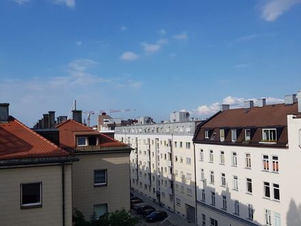 Blick über die Dächer Münchens - Großzügiges City Apartment neu renoviert und möbliert im Loftstil | View over the roof…