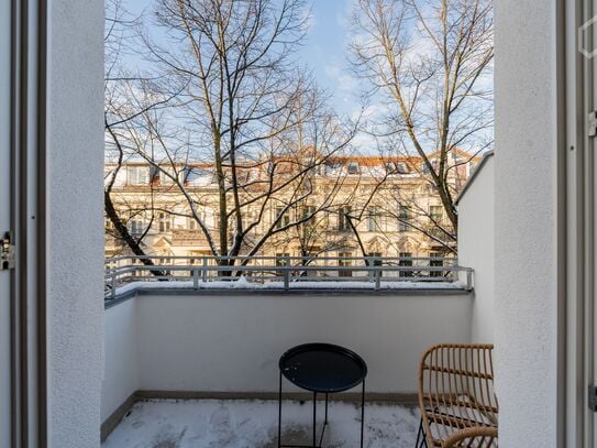 Modern 1-bedroom apartment with balcony in Neukölln