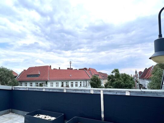 Top floor loft in Charlottenburg, Berlin - Amsterdam Apartments for Rent