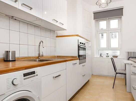 Great and stylish temporary flat near Stadtpark Steglitz