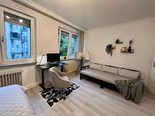 Lovely and renovated Apartment - 7 min from main Train Station