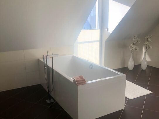 Modern, amazing suite in Köln, Koln - Amsterdam Apartments for Rent