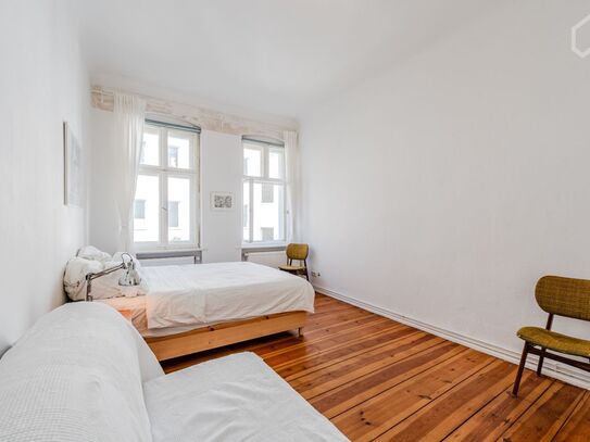 Beautiful 2 rooms Altbau flat in Neukölln/weserkiez with balcony, near canal, Berlin - Amsterdam Apartments for Rent