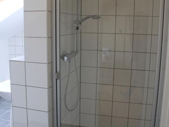 Gorgeous flat with bath und in Düsseldorf-Gerresheim Nr. 1