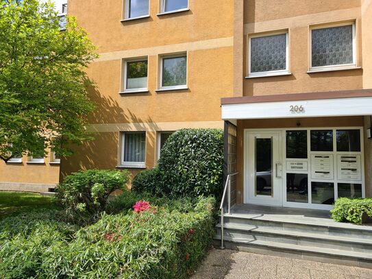 Beautiful penthouse flat furnished - south of Bochum, 40m² roof terrace, 500m to the university, W-Lan