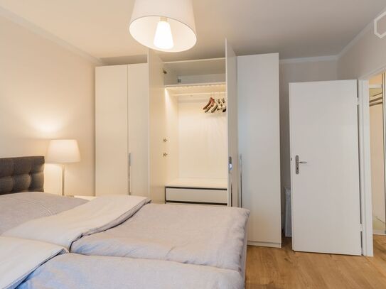 Bright, Calm Apartment with Balcony (6m²) close to Kurfürstendamm, Berlin - Amsterdam Apartments for Rent