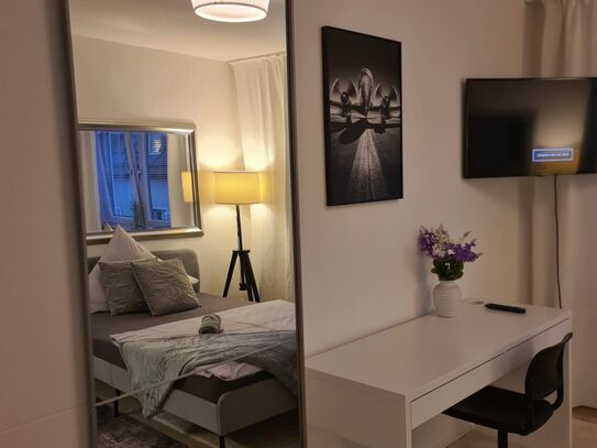 Modern, great apartment close to underground München