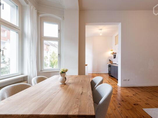 Charming Apartment in a Central Location near Boxi, Friedrichshain