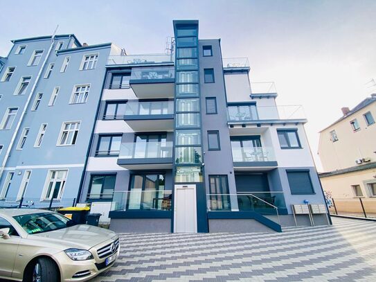 (7B) 2-room apartment with balcony just 5.4 km from Alexanderplatz / free wifi / in Berlin-Pankow (Heinersdorf), Berlin…