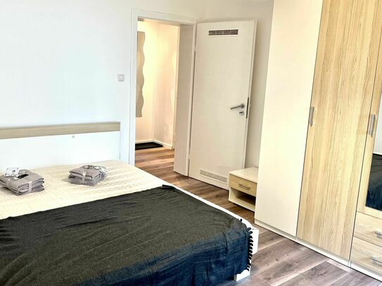 *Neu* Helle, möblierte 50qm Wohnung mit EBK, Waschmaschine in Wuppertal-Barmen *Internationals welcome*