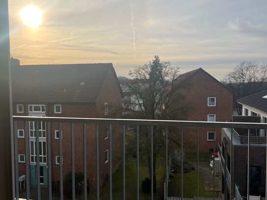 Comfy apartment close to university