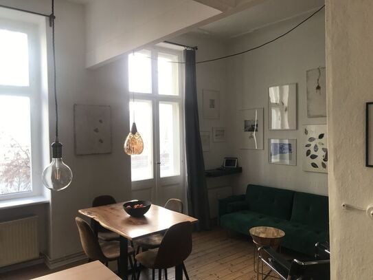 Studio in a typical Berlin house., Berlin - Amsterdam Apartments for Rent