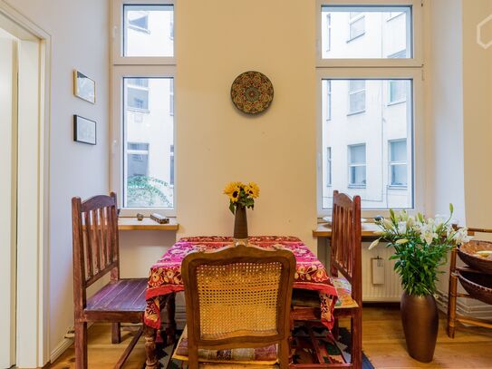 Quiet, fashionable 3 room apartment in Kreuzberg