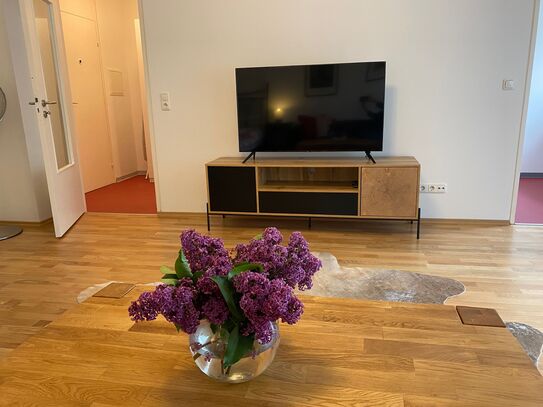 Beautiful, newly renovated and furnished 1-room apartment with balcony and internet in Wiesbaden, first move-in