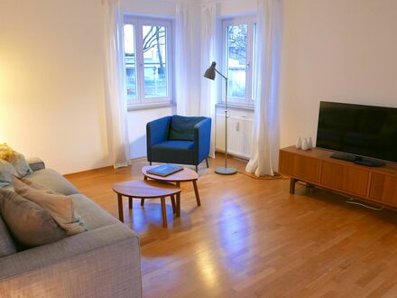 Fully furnished: Top location in Lehel, Sunny 2-Room Apartment Deutsch: Möbliert: Bestlage Lehel, sonnige 2-Zimmer-Wohn…