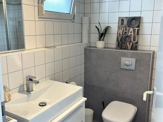 Couples or singles watch out from 01.12: 1-room ground floor apartment at the Herzzentrum, 5 min from the Völkerschlach…