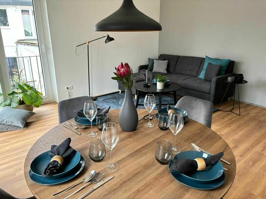 2024 Neubau / Balkon zum Garten/ Liebevoll eingerichtetes und ruhiges Studio Apartment in Top-Lage