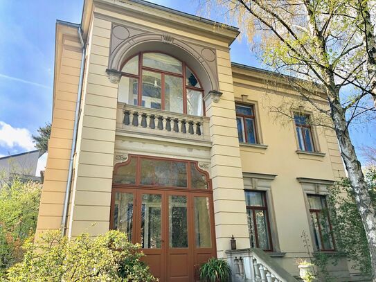 historical neat flat in Dresden