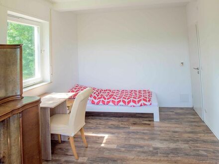 Neues Studio Apartment in Wachtberg | Doppelzimmer in einem Monteurshaus Nähe Bonn