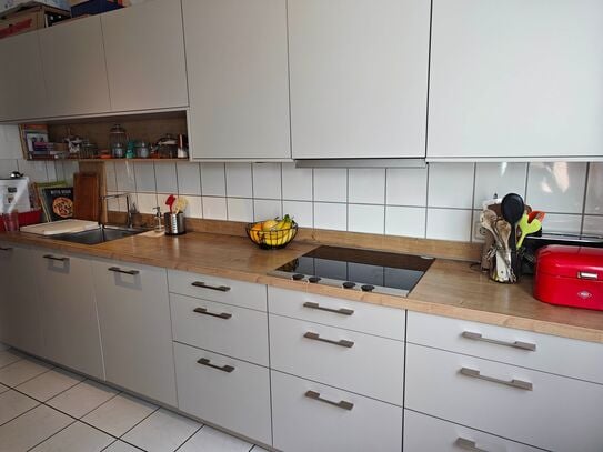 Intermediate rent: Large, quiet 4-room apartment (100 m²) at Feuersee