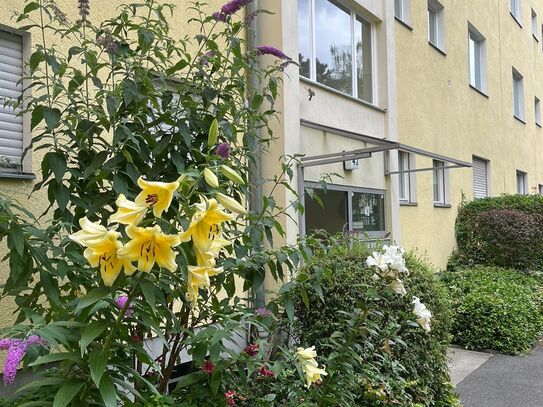 quiet city center west - 2-room apartment, sunny balcony in Charlottenburg