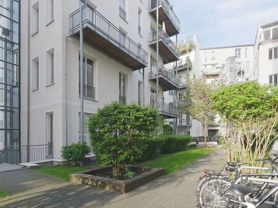 Two floor loft in Berlins best locations with big sunny balcony