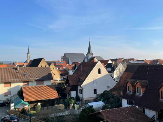 Helle und ruhige Wohnung mit Blick auf Walldorf