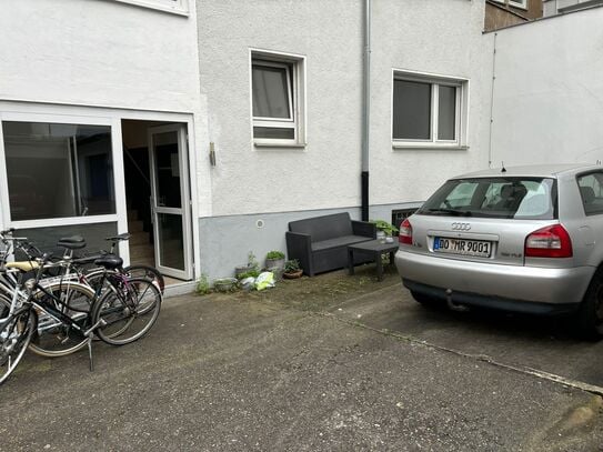 Bright, newly renovated 2-room apartment in Cologne city center