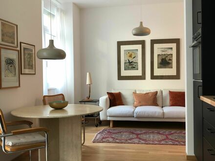 Moderne, komplett möblierte Wohnung mitten im Bankenviertel | Modern, fully furnished business apartment in downtown Fr…