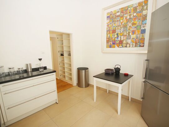 Pretty and spacious studio in the heart of town (Düsseldorf)