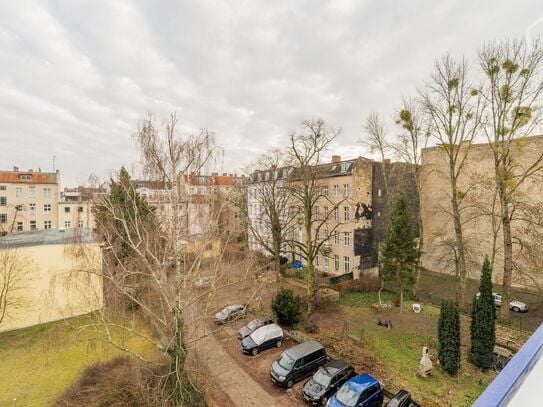 Sunny renewed two bedroom apartment with balcony and garage