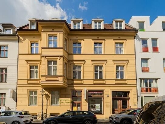 Schöne Altbau Wohnung in Mitte