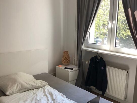 Beautiful 2-Room Aparment in Berlin-Schöneberg: whole February & March sublet 1100,00 €