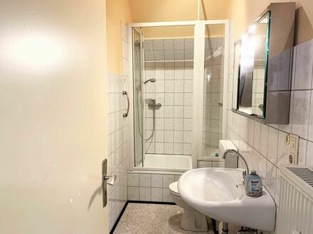 Schöne & gemütliche 3-Zimmer-Wohnung mit WLAN und Garten | Nice & cozy 3 room apartment with WiFi and Garden