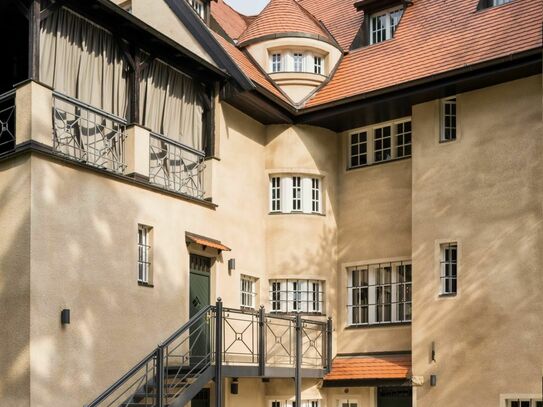 Perfekte & gemütliche Wohnung in denkmalgeschützter Villa am Mexikoplatz (Zehlendorf)