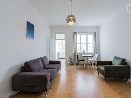 Helle und feine Wohnung: BER, Adlershof, Grünheide, Friedrichstraße, Neukölln und Alexanderplatz leicht zu erreichen |…
