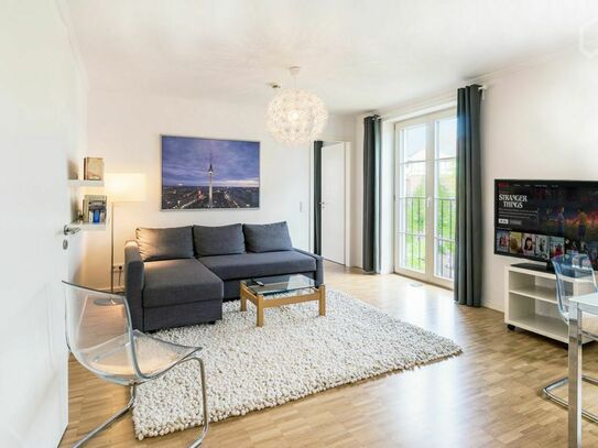 Luxus Neubau 2-ZI-Suite Parkett Klima SatTV WiFi Bodenhzg helle große Fenster Fahrstuhl moderne Wohnküche + Bad
