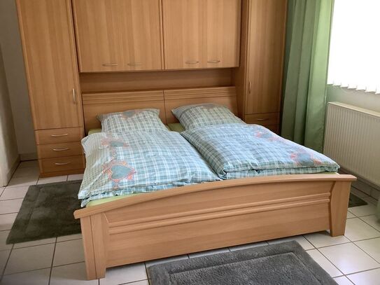 Living in the garden. Quiet furnished apartment in Rostock