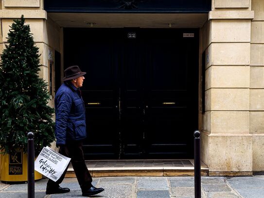 Exclusive apartment between Madeleine and Concorde