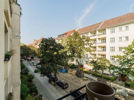 Schicke, helle Wohnung mitten in Wilmersdorf, Berlin | Beautiful old style sunny apartment within walking distance to t…